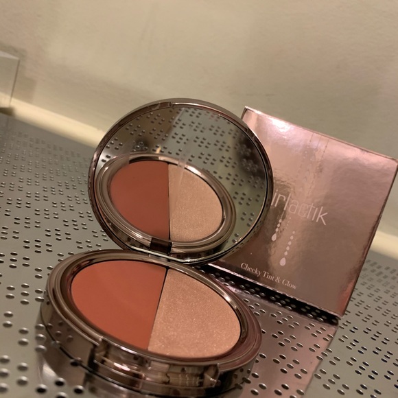 🦜Girlactik Cheeky Tint & Glow in La’Beaute - Picture 4 of 6